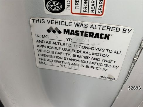 Used 2021 Chevrolet Express 2500 RWD image 20