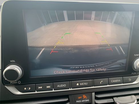 Used 2025 Nissan Altima 2.5 SV image 19