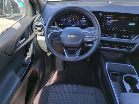 Certified 2025 Chevrolet Equinox LT image 17