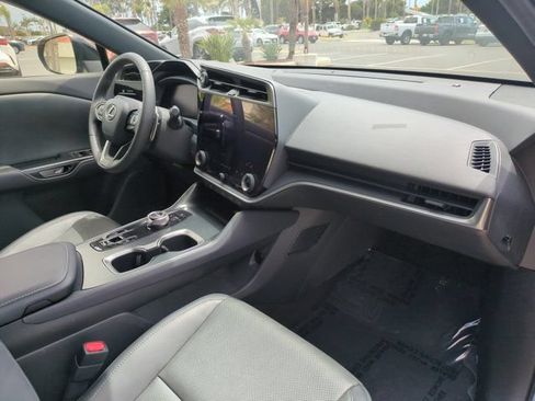 Used 2024 Lexus RZ 300e Premium FWD image 33