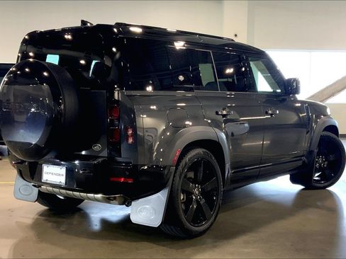 Used 2023 Land Rover Defender 110 X-Dynamic SE AWD/4WD image 12