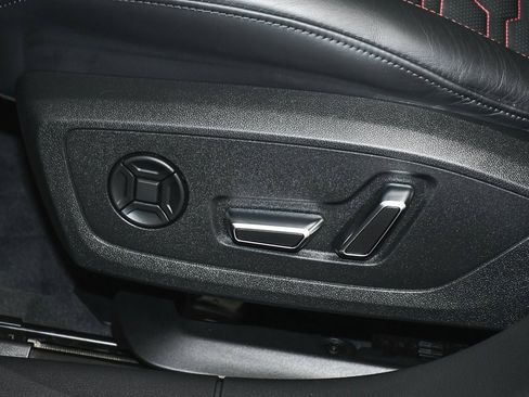 Used 2023 Audi RS 7 Sportback w/ Black Optic Package image 66