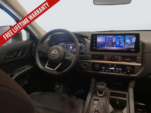 Used 2026 Nissan Pathfinder S AWD/4WD image 19