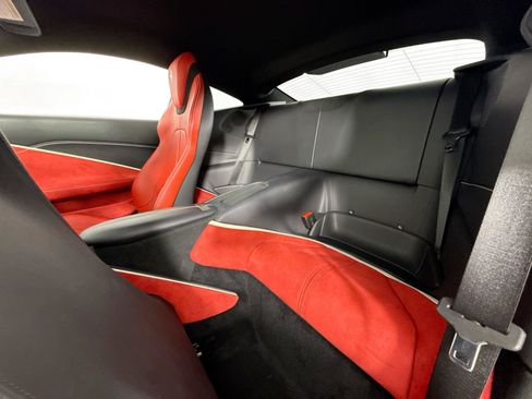 Used 2023 Ferrari Roma RWD image 23