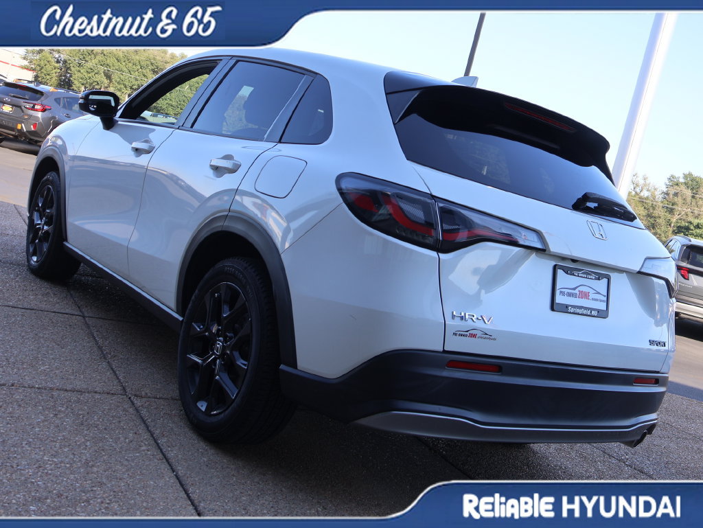 Used 2023 Honda HR-V Sport image 4