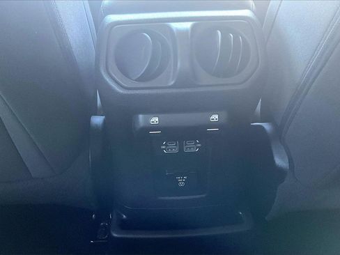 Used 2023 Jeep Wrangler Unlimited Rubicon 4xe image 16