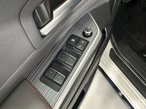 Used 2023 Toyota Sienna XSE image 11