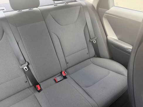 Used 2025 Kia K4 FWD image 36