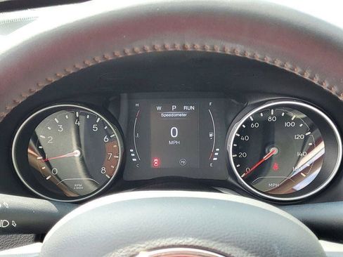 Used 2018 Jeep Compass Latitude FWD image 13