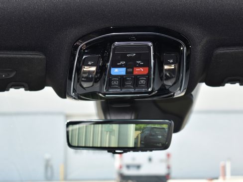 Used 2025 Jeep Grand Cherokee L Overland w/ Advanced Protech Group III AWD/4WD image 34