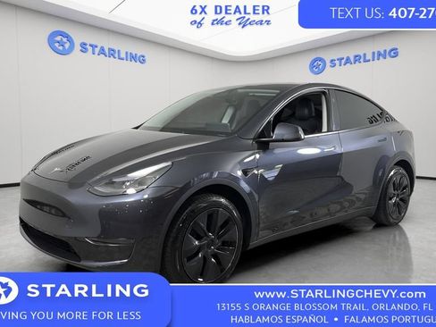 Used 2025 Tesla Model Y Long Range RWD image 1