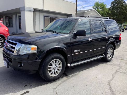 Used 2013 Ford Expedition XLT w/ HD Trailer Tow Pkg AWD/4WD image 6