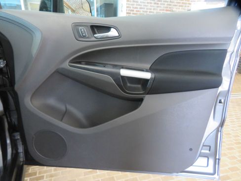 Used 2020 Ford Transit Connect XLT FWD image 23