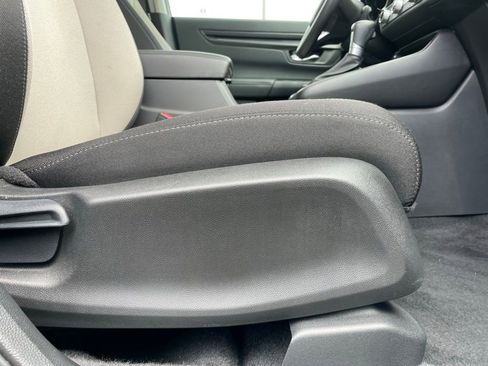 Certified 2025 Honda CR-V EX image 30