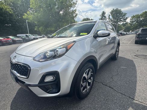 Used 2020 Kia Sportage LX w/ LX Popular Package AWD/4WD image 3