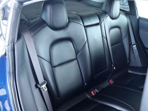 Used 2018 Tesla Model 3 Long Range RWD image 33