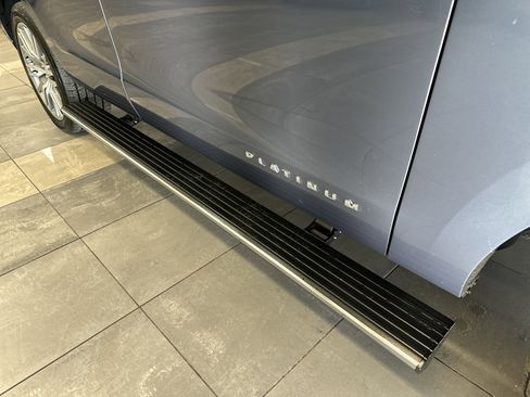 Used 2022 Ford Expedition Platinum image 10