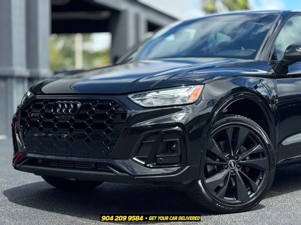 Used 2022 Audi SQ5 Premium Plus w/ Premium Plus Package AWD/4WD image 2