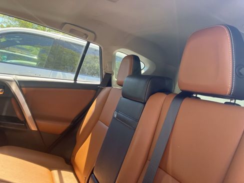 Used 2017 Toyota RAV4 Limited image 23