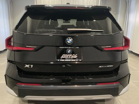 New 2026 BMW X1 xDrive28i w/ Convenience Package AWD/4WD image 5
