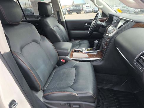 Used 2020 Nissan Armada Platinum w/ Interior Lighting Package image 3