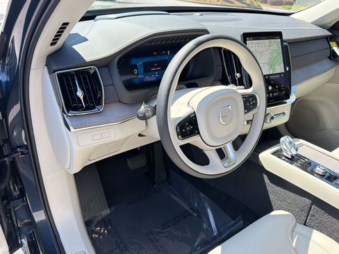 New 2026 Volvo XC90 T8 Ultra w/ Protection Package image 4