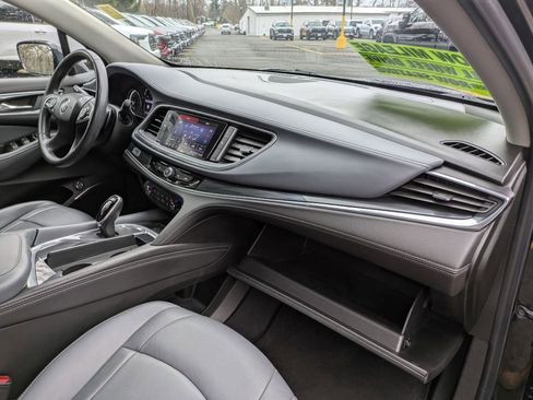 Used 2020 Buick Enclave Essence w/ Sport Touring Edition image 24