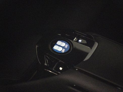 Used 2024 Ferrari Purosangue image 42