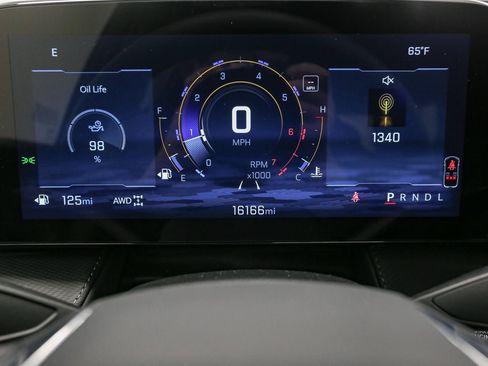 Used 2026 Chevrolet Equinox LT AWD/4WD image 36