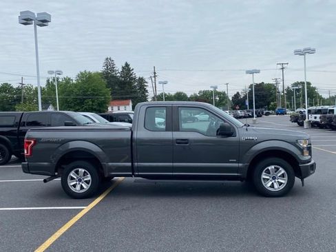 Used 2017 Ford F150 XL w/ Equipment Group 101A Mid RWD image 6
