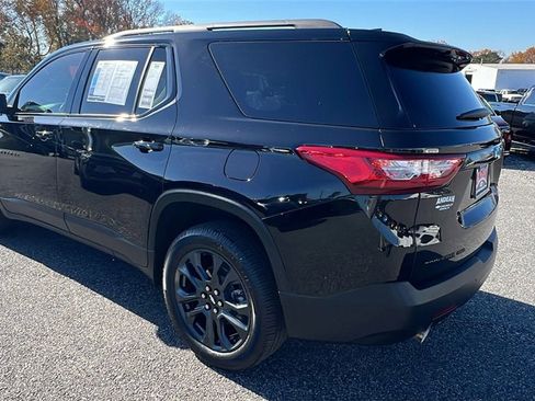 Used 2021 Chevrolet Traverse RS w/ LPO, Floor Liner Package image 7