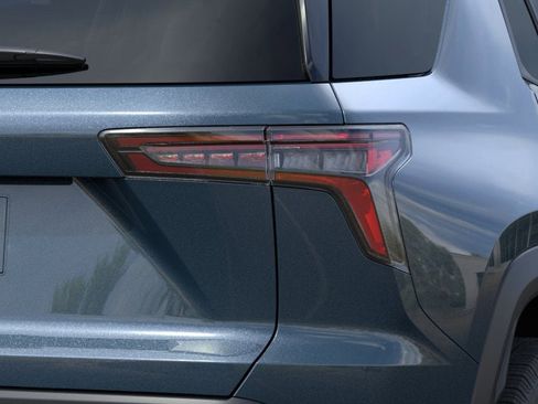 New 2026 Chevrolet Equinox LT AWD/4WD image 11