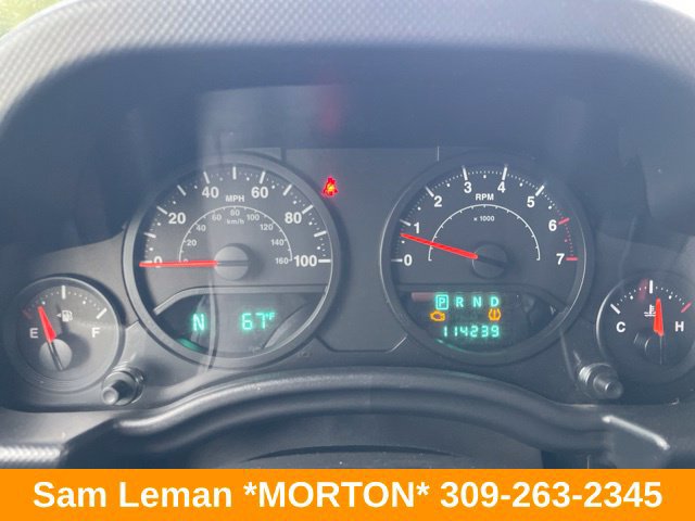 Used 2009 Jeep Wrangler Sahara w/ Dual Top Group AWD/4WD image 9
