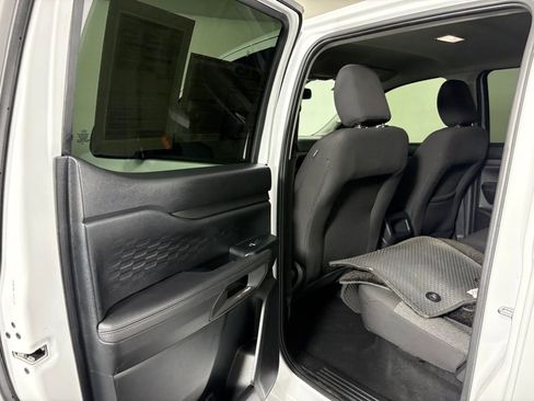 Used 2025 Ford Ranger XLT w/ Black Appearance Package image 26