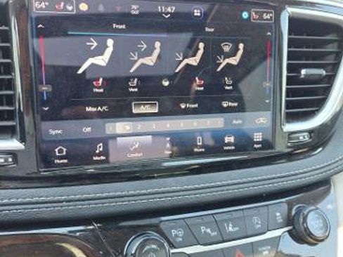 Used 2023 Chrysler Pacifica Limited w/ Uconnect Theater Family Group AWD/4WD image 51