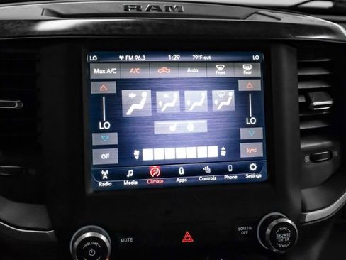 Used 2019 RAM 1500 Big Horn AWD/4WD image 32