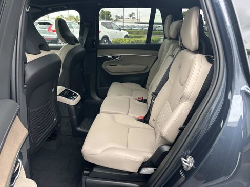 New 2026 Volvo XC90 T8 Plus w/ Protection Package Premier AWD/4WD image 17
