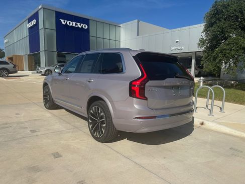 Used 2026 Volvo XC90 B6 Plus w/ Protection Package Premier AWD/4WD image 4