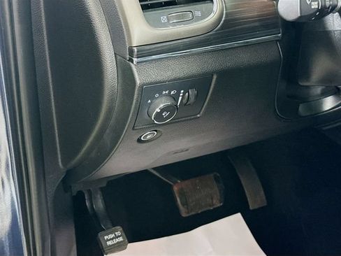 Used 2021 Jeep Grand Cherokee Limited AWD/4WD image 11