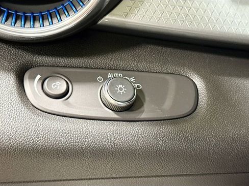 New 2026 Chevrolet Trax LT w/ LT Convenience Package image 13