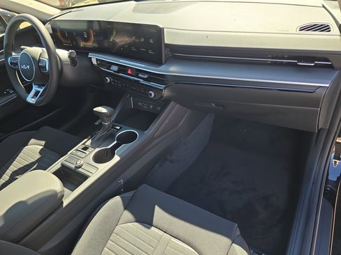 New 2026 Kia K5 LXS image 11