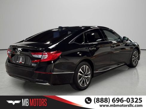Used 2019 Honda Accord Touring image 4