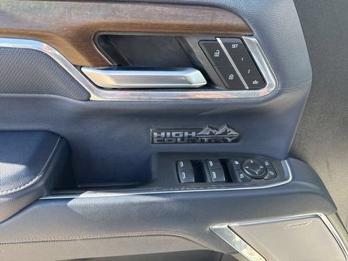 Used 2024 Chevrolet Silverado 1500 High Country w/ High Country Premium Package AWD/4WD image 14