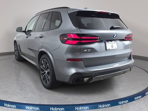 New 2026 BMW X5 xDrive40i w/ M Sport Package AWD/4WD image 7