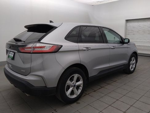 Used 2020 Ford Edge SE FWD image 10