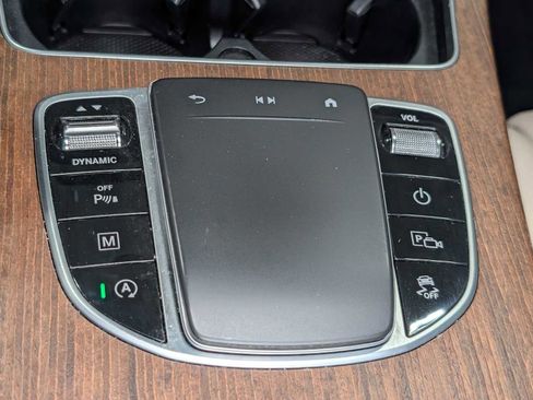 Certified 2020 Mercedes-Benz GLC 300 4MATIC image 28