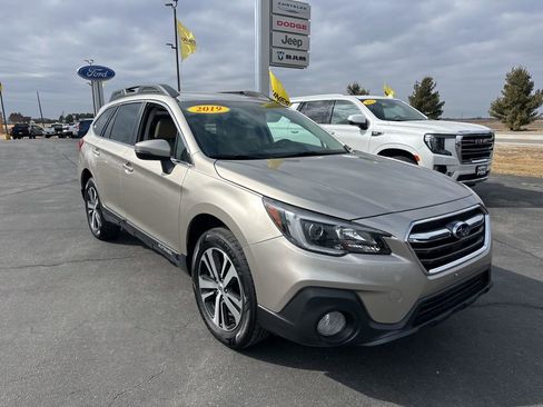 Used 2019 Subaru Outback 2.5i Limited image 2