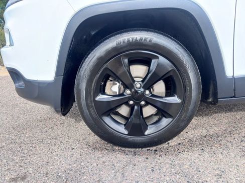 Used 2016 Jeep Cherokee High Altitude AWD/4WD image 15