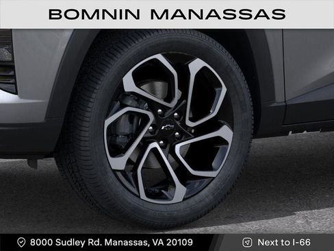 New 2026 Chevrolet Trax RS w/ Sunroof Package image 9