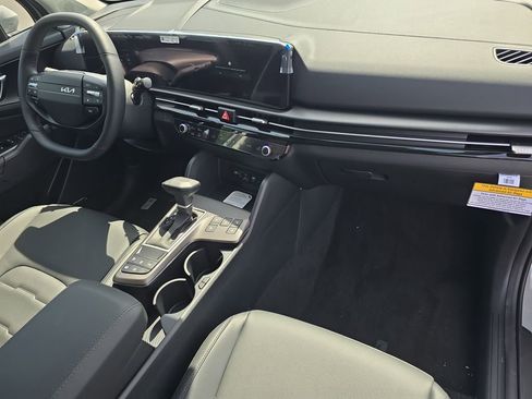 New 2026 Kia Sportage SX image 12